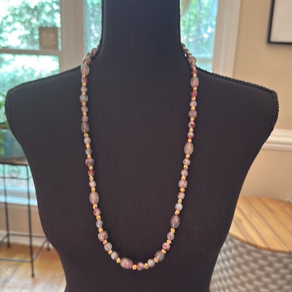 Chic Multicolor Beaded Necklace with Gold Accents - Picture 2 of 4